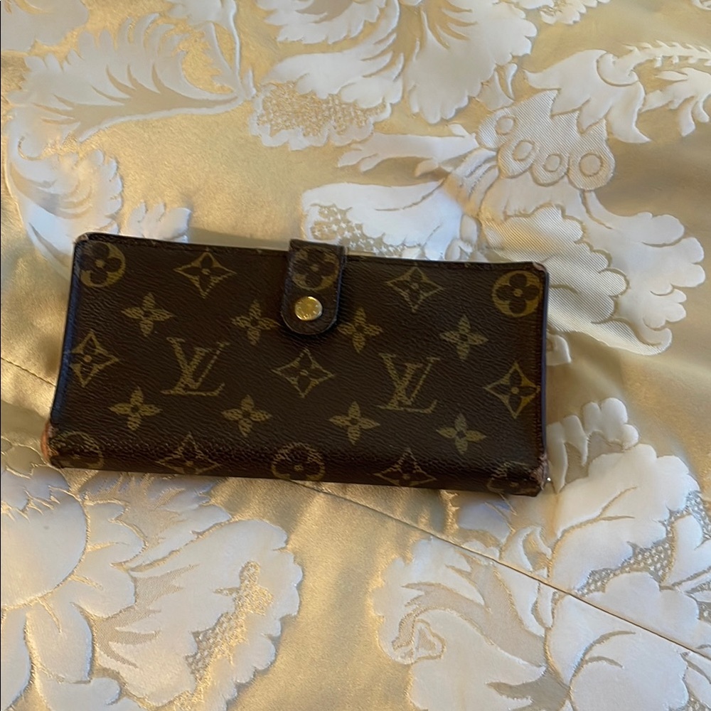 Louis Vuitton Dark Brown wallet